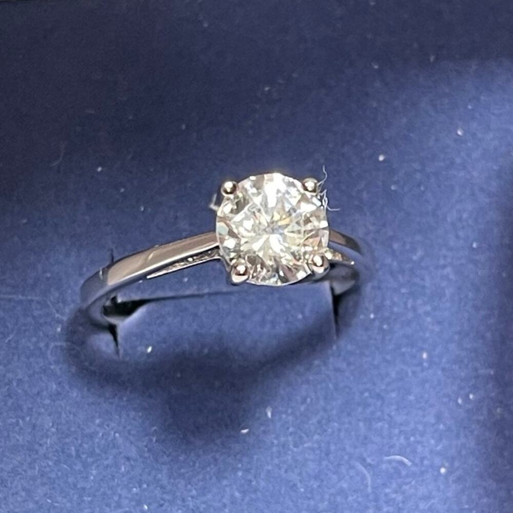 Avon Solitaire Clear CZ Ring Size 10 Signed Vtg